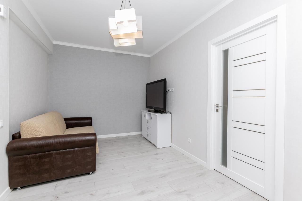 Apartament In Zona Centrala Si Parc Chisinau Bagian luar foto